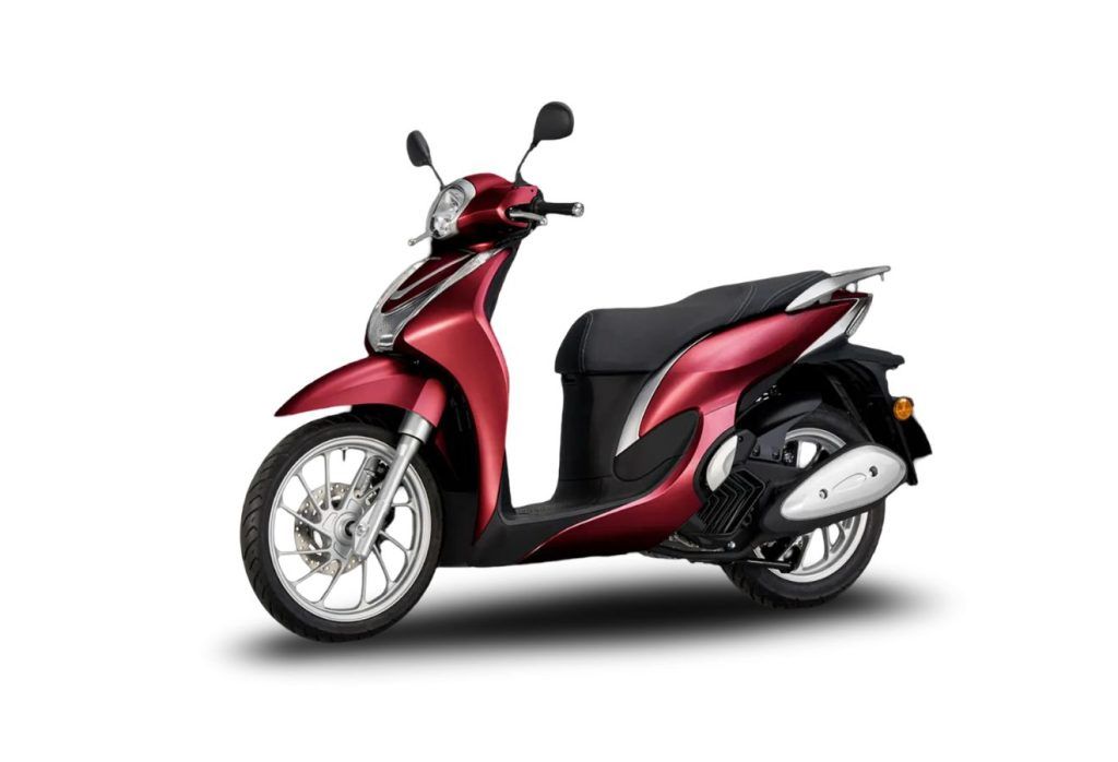 HONDA SH a noleggio lungo termine - immagine principale